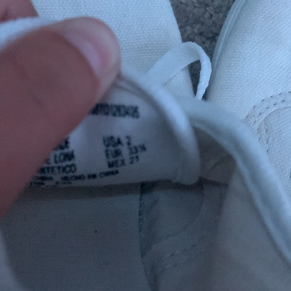 White shoes! Perfect for a 3rd grader or for a 7-9 year old - Picture 2 of 2